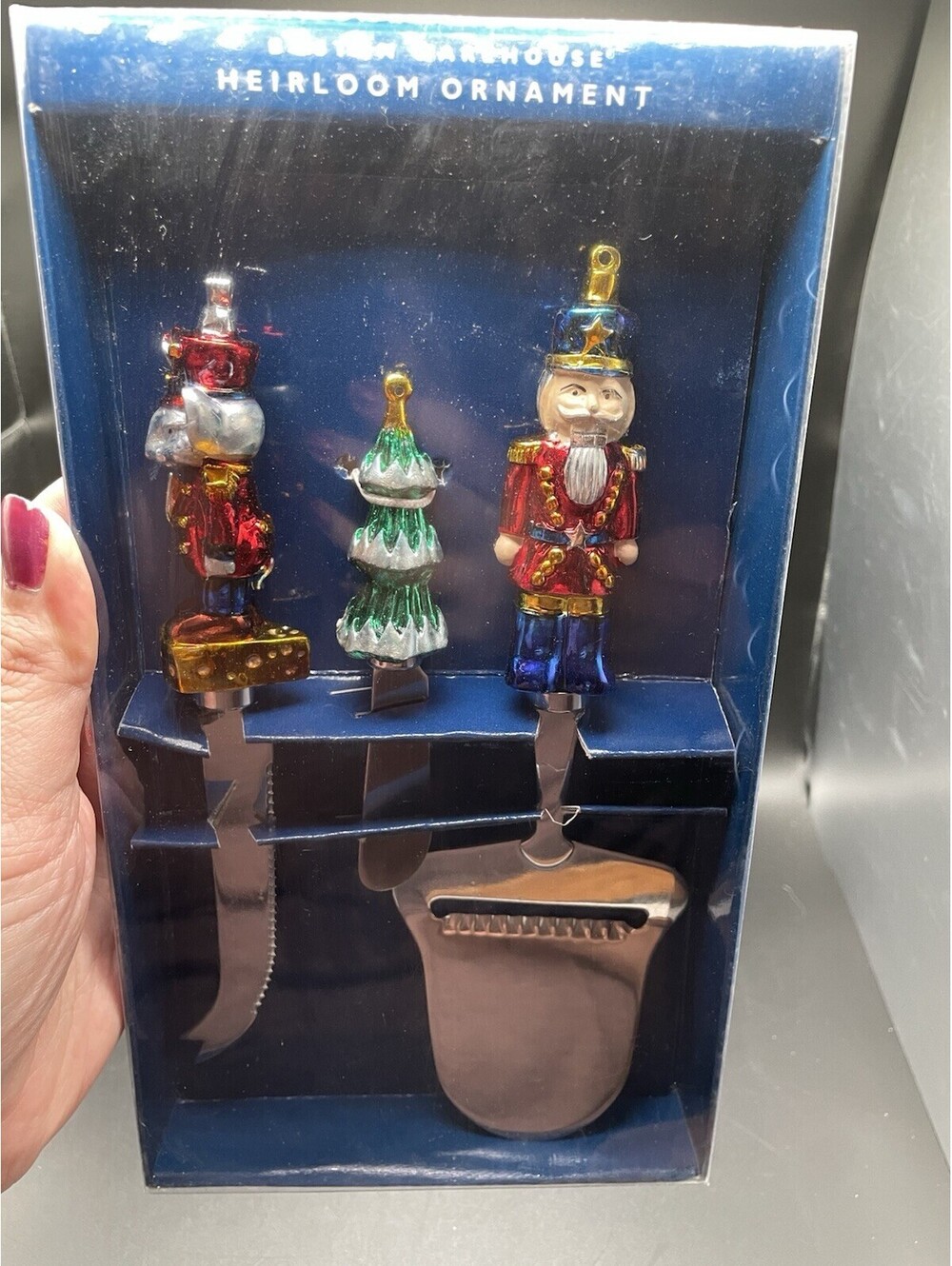 Boston Warehouse Christmas Heirloom Ornament Cheese serving set